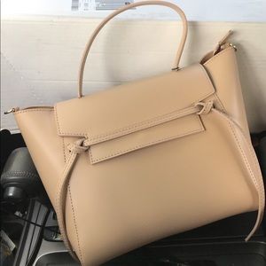 “Belt bag” from fashiondrug.com